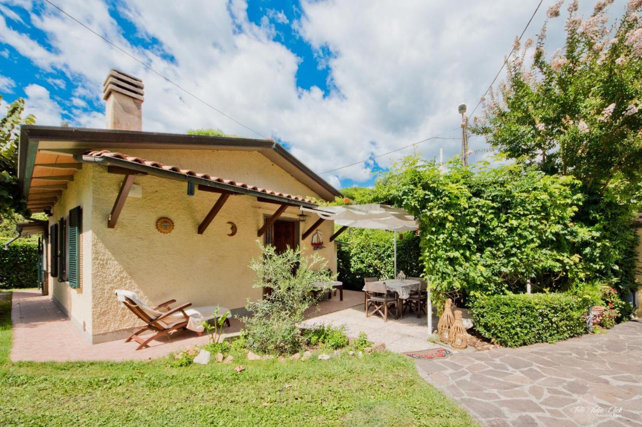 La Casina Del Mare Villa Marina di Massa Exterior photo
